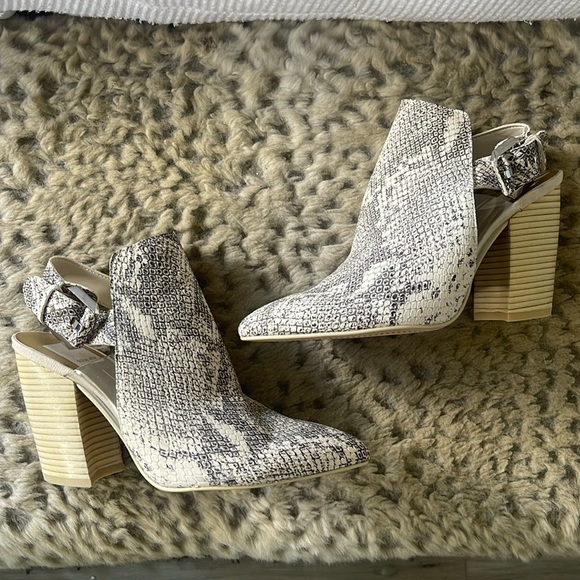 🐍 BNWOB Dolce Vita Booties - Picture 2 of 7
